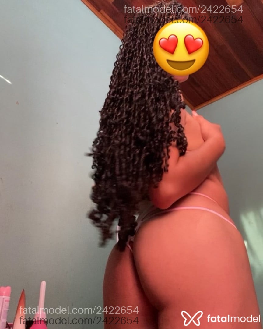 Acompanhante mulher trans morena (o) de olhos castanhos em Aripuanã - Estella Duarthy