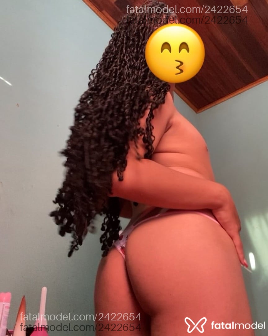 Acompanhante mulher trans morena (o) de olhos castanhos em Aripuanã - Estella Duarthy