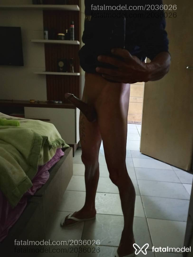 Acompanhante homem com cabelo castanho de olhos castanhos - Borel
