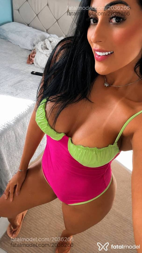 Acompanhante mulher morena (o) de olhos pretos em Piracicaba Acompanhante mulher morena (o) de olhos pretos em Piracicaba - Isabely Fernandes