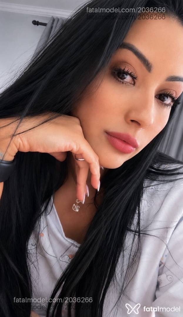 Acompanhante mulher morena (o) de olhos pretos - Isabely Fernandes