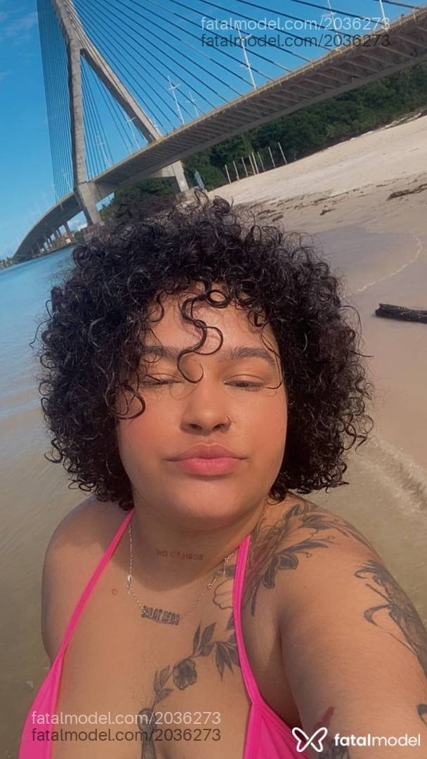 Acompanhante mulher com cabelo castanho de olhos castanhos em Jequié - Bianca Nucci