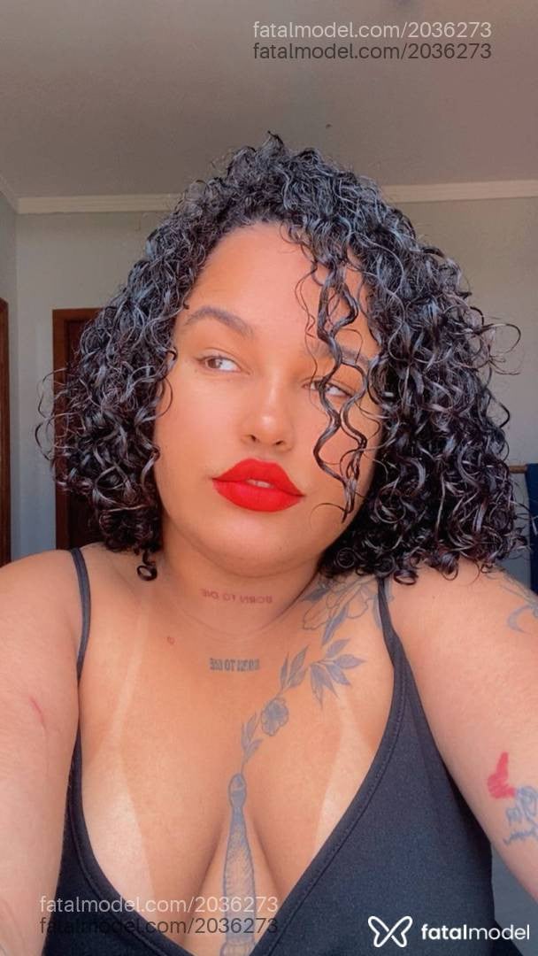 Acompanhante mulher com cabelo castanho de olhos castanhos - Bianca Nucci