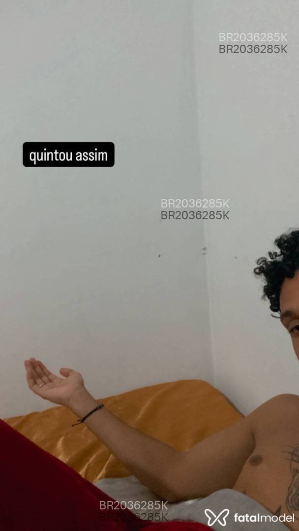 Acompanhante homem morena (o) de olhos castanhos em São Paulo - Tatuadox