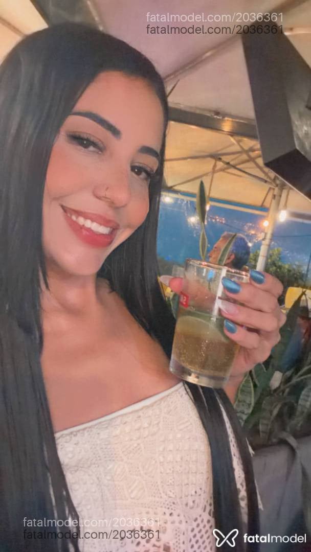 Acompanhante mulher morena (o) de olhos castanhos - Julia Soares