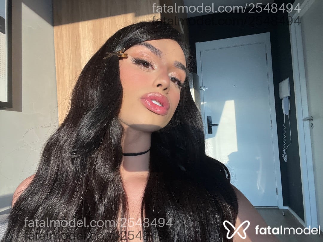 Acompanhante mulher trans morena (o) de olhos pretos em São Paulo - Holanda