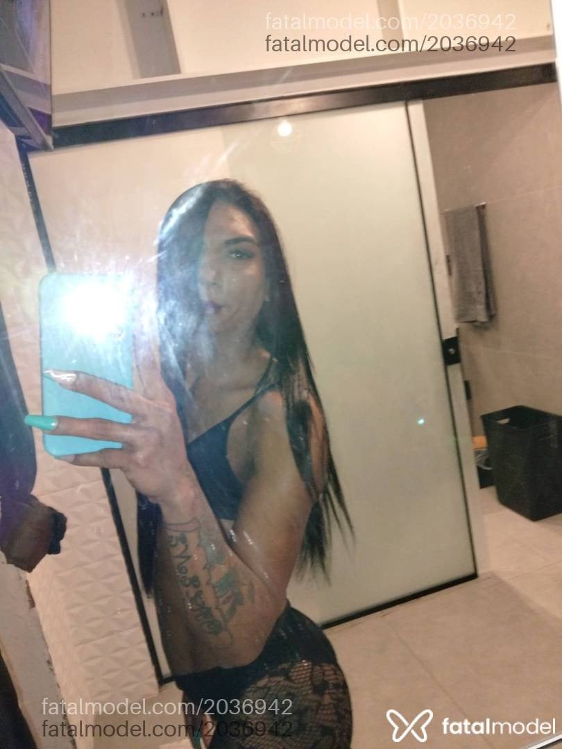 Acompanhante homem trans morena (o) de olhos pretos - Fernanda