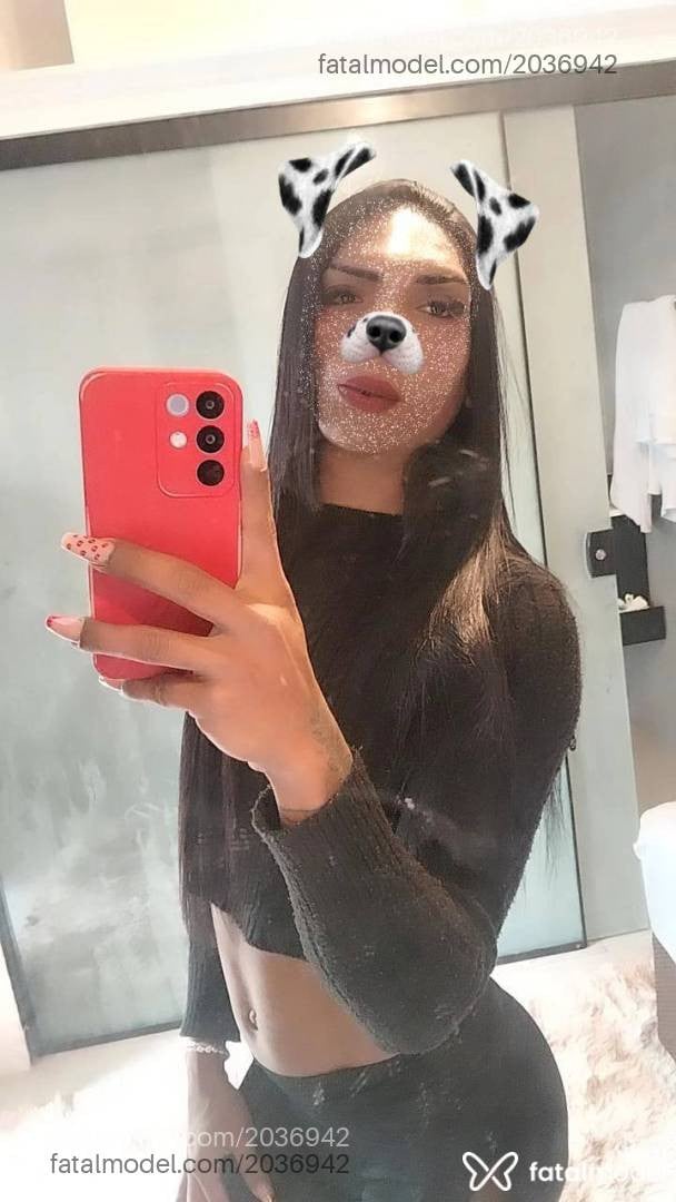 Acompanhante homem trans morena (o) de olhos pretos - Fernanda