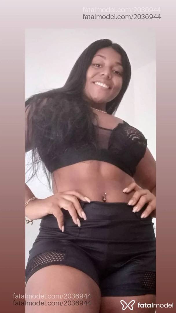 Acompanhante mulher morena (o) de olhos castanhos - Mell