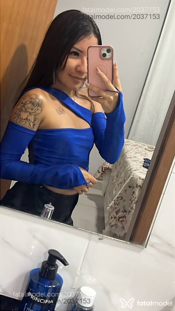 Acompanhante mulher com cabelo castanho de olhos castanhos em Palmas Acompanhante mulher com cabelo castanho de olhos castanhos em Palmas - Thais
