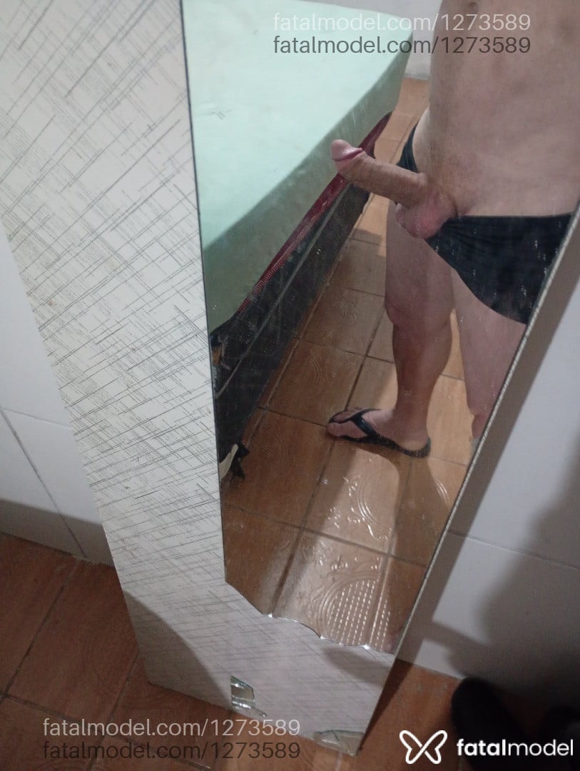 Acompanhante homem com cabelo castanho de olhos verdes em Osasco - Ricardo