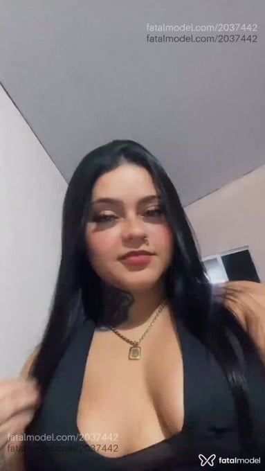 Acompanhante mulher morena (o) de olhos verdes em Itajaí - Melissa