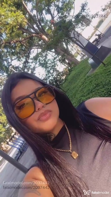 Acompanhante mulher morena (o) de olhos verdes em Itajaí - Melissa