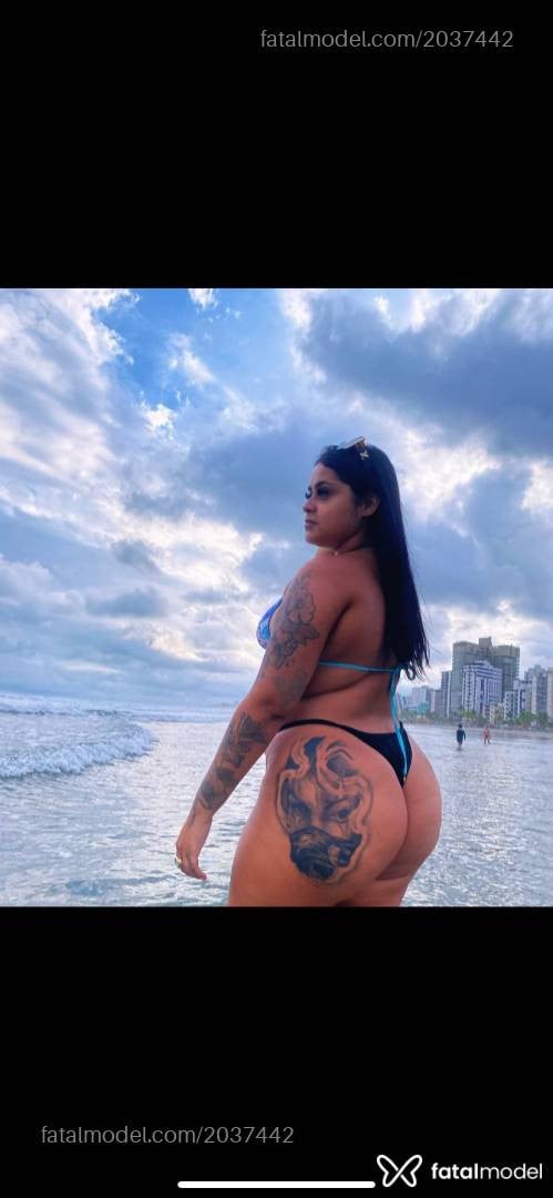 Acompanhante mulher morena (o) de olhos verdes - Melissa