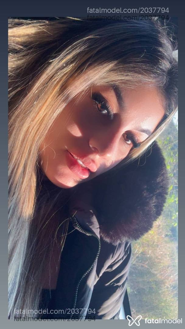 Acompanhante mulher loira (o) de olhos castanhos - Luana Teixeira