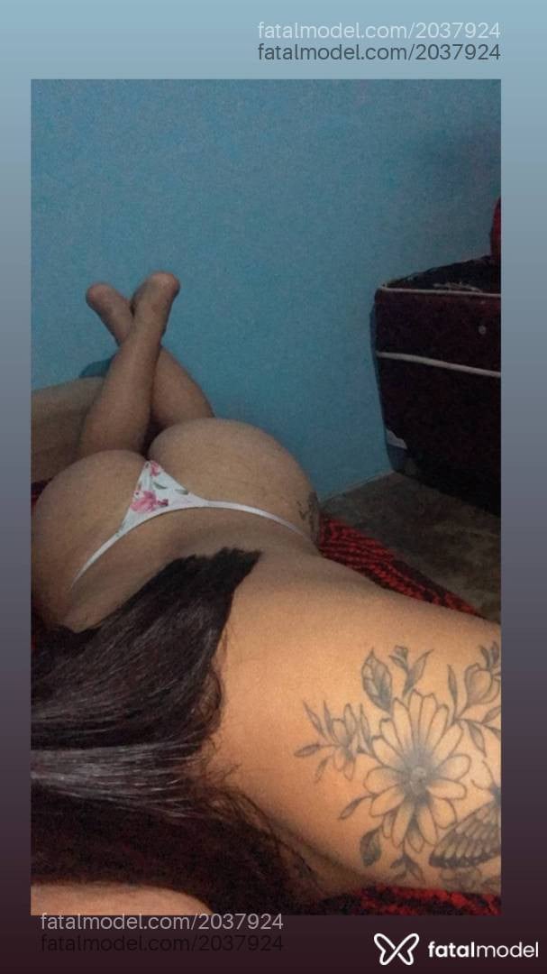 Acompanhante mulher trans loira (o) de olhos castanhos - Ana Silva