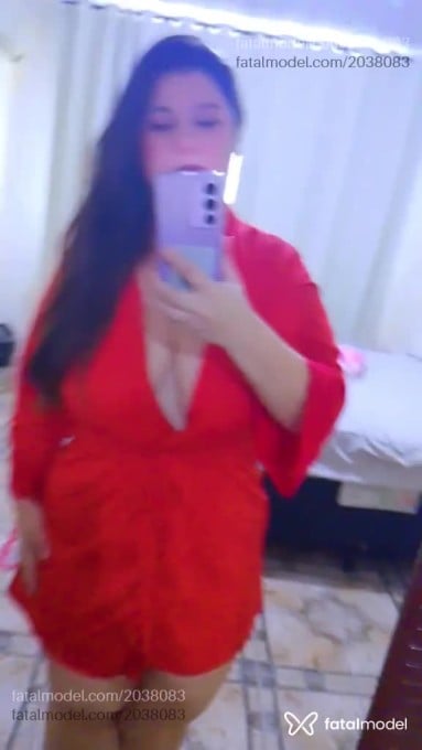 Acompanhante mulher com cabelo castanho de olhos castanhos em Itajaí - Ana Júlia
