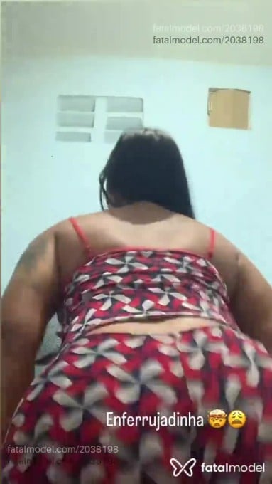 Acompanhante mulher morena (o) de olhos castanhos em Palotina Acompanhante mulher morena (o) de olhos castanhos em Palotina - Mel