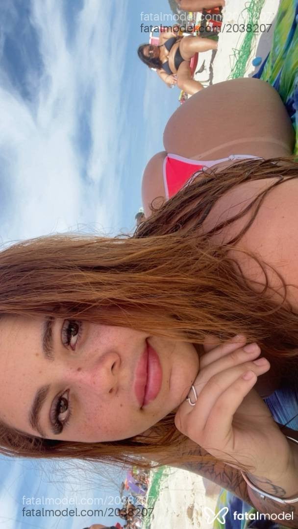 Acompanhante mulher ruiva (o) de olhos castanhos em Rio de Janeiro - Nikki