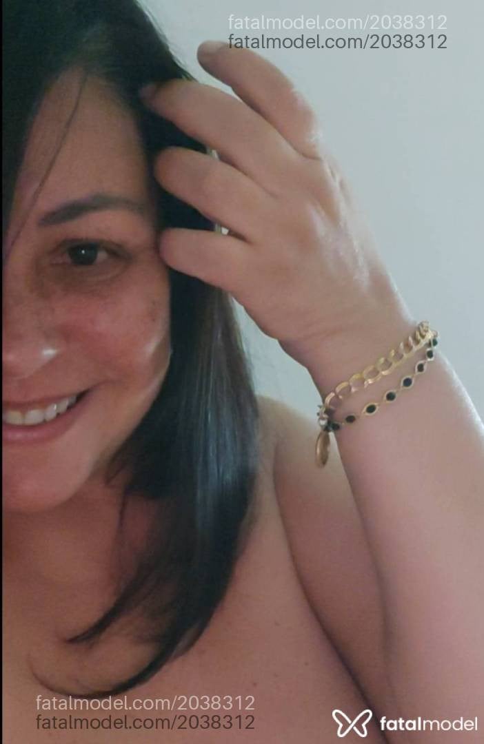 Acompanhante mulher morena (o) de olhos castanhos - Pollyana Marques