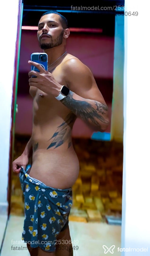 Acompanhante homem morena (o) de olhos pretos em Goiânia - Wilkeer