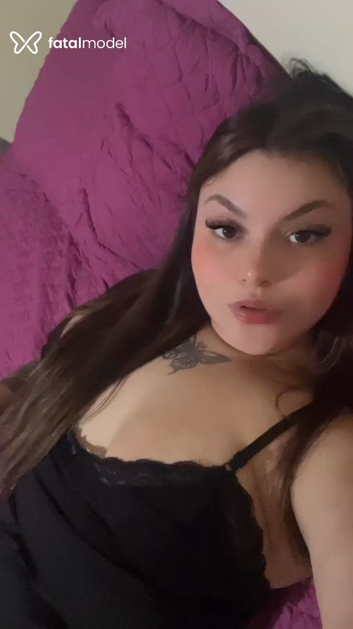 Acompanhante mulher com cabelo castanho de olhos verdes - Aninha