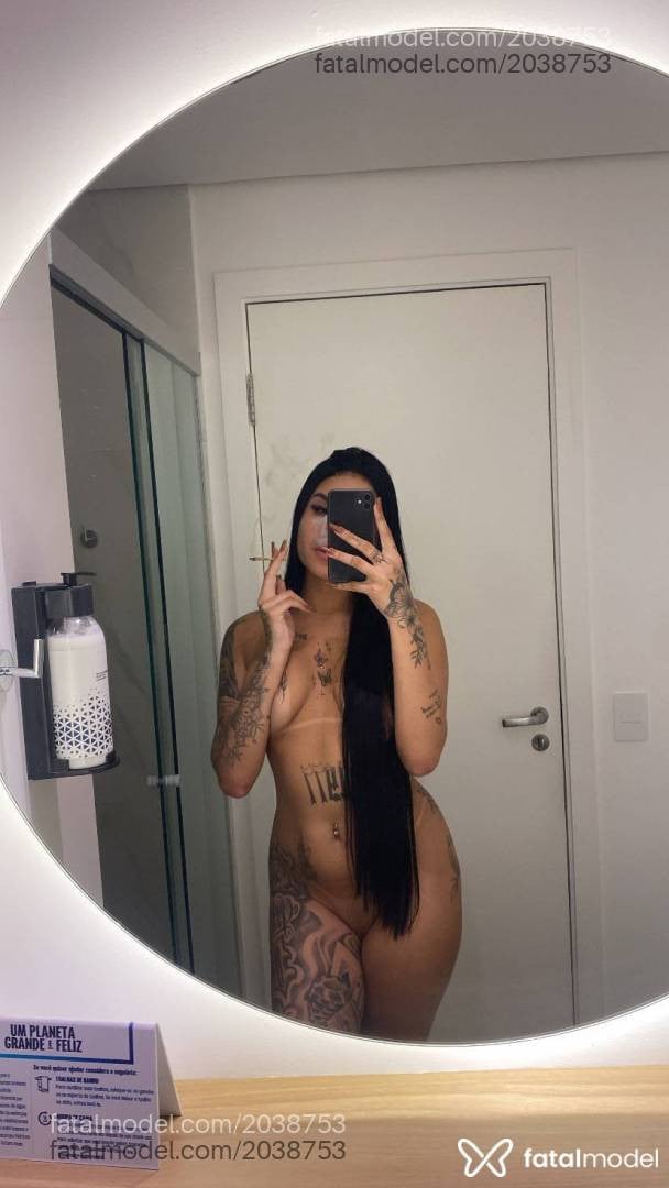 Acompanhante mulher morena (o) de olhos castanhos - Sophia