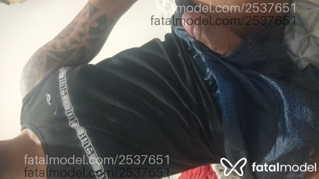 Acompanhante homem morena (o) de olhos castanhos - William Mola