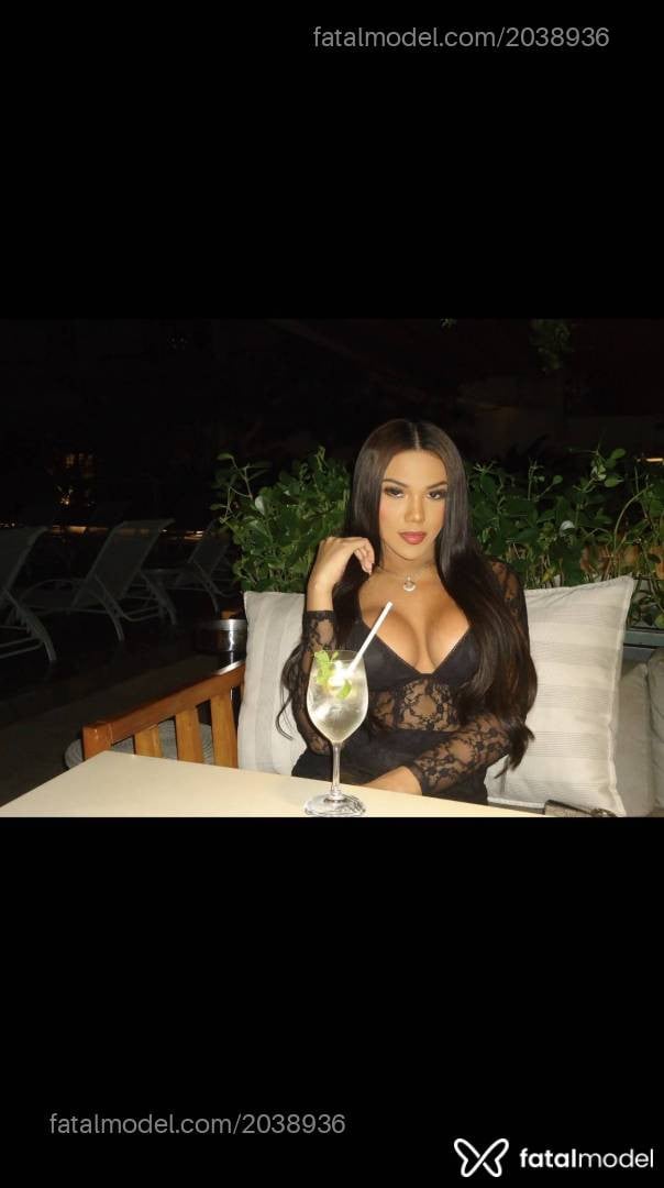 Acompanhante mulher trans morena (o) de olhos castanhos - Kauane Santini