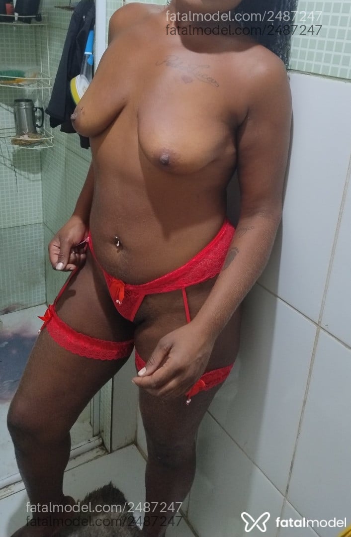 Acompanhante mulher morena (o) de olhos castanhos em Rio das Ostras Acompanhante mulher morena (o) de olhos castanhos em Rio das Ostras - Pérolla Eduarda