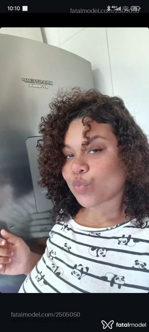 Acompanhante mulher morena (o) de olhos castanhos em Virtual Acompanhante mulher morena (o) de olhos castanhos em Virtual - Kátia Sanches