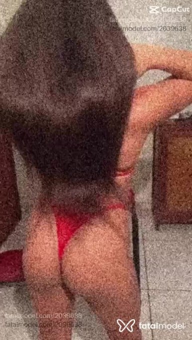Acompanhante mulher trans com cabelo castanho de olhos castanhos em Itabira - Fernanda