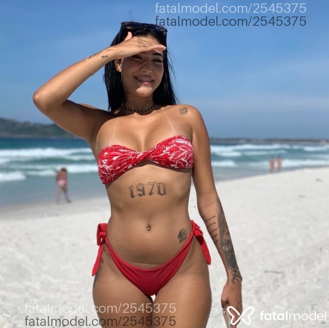 Acompanhante mulher morena (o) de olhos castanhos em Cabo Frio Acompanhante mulher morena (o) de olhos castanhos em Cabo Frio - Lunna