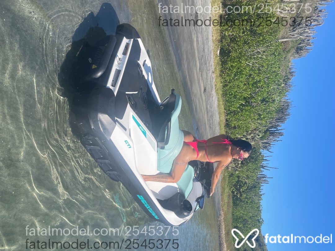 Acompanhante mulher morena (o) de olhos castanhos em Cabo Frio Acompanhante mulher morena (o) de olhos castanhos em Cabo Frio - Lunna