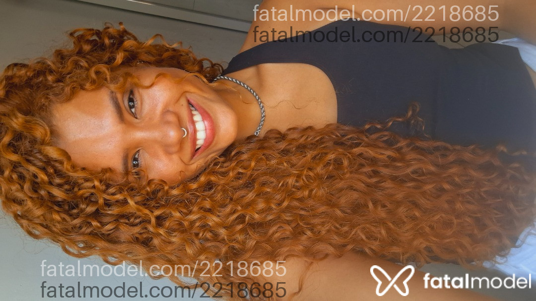 Acompanhante mulher ruiva (o) de olhos castanhos em Rio de Janeiro - Thalia