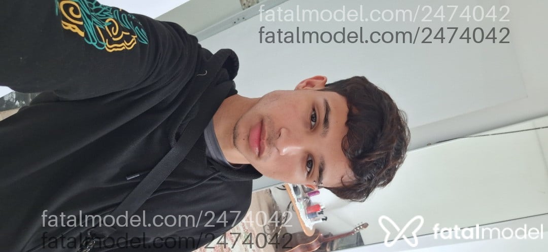 Acompanhante homem morena (o) de olhos castanhos em São Paulo Acompanhante homem morena (o) de olhos castanhos em São Paulo - Junior