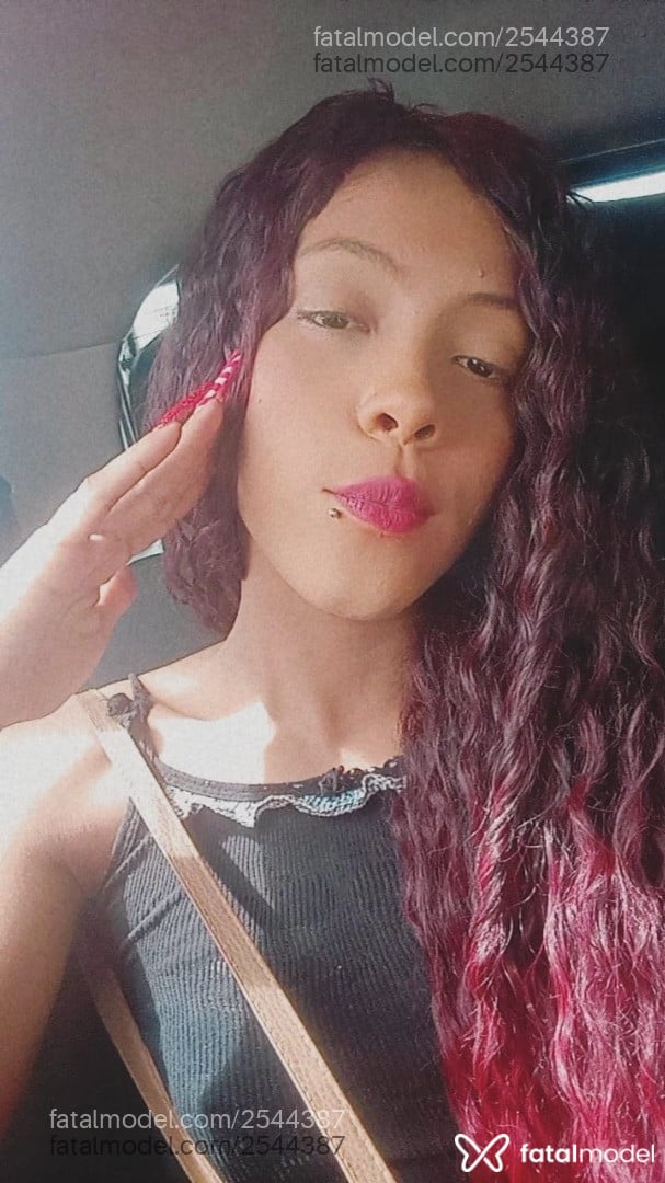 Acompanhante mulher ruiva (o) de olhos castanhos - Patricinhaa