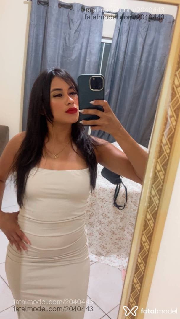 Acompanhante mulher com cabelo castanho de olhos pretos - Amanda