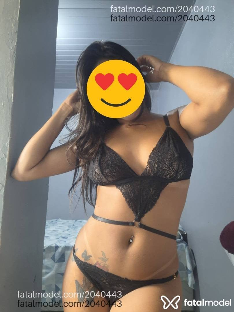Acompanhante mulher com cabelo castanho de olhos pretos em Araguaína - Amanda