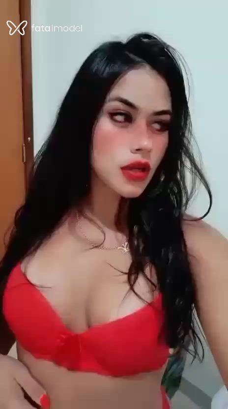 Acompanhante mulher com cabelo castanho de olhos pretos em Canaã dos Carajás - Amanda