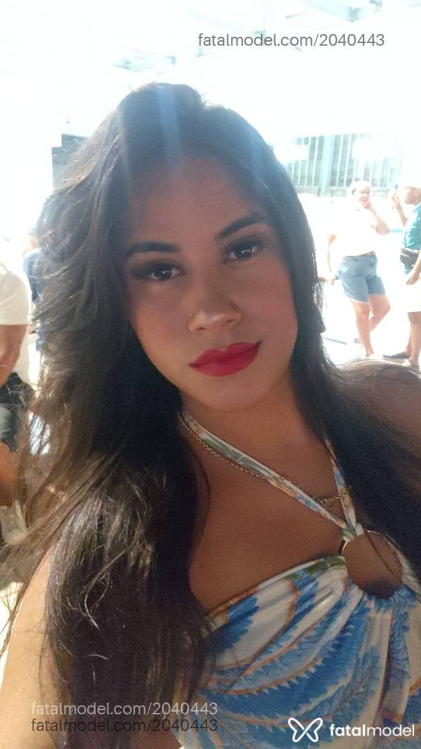 Acompanhante mulher com cabelo castanho de olhos pretos - Amanda