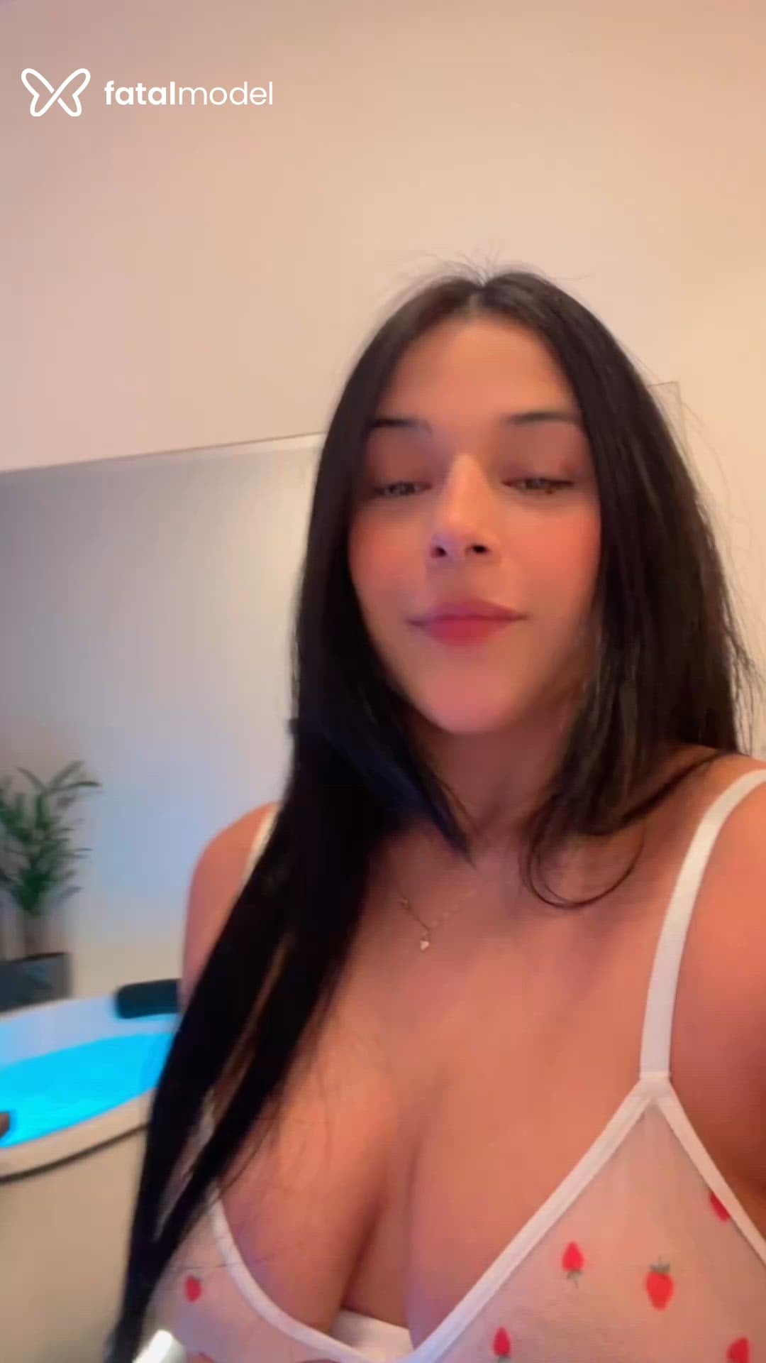 Acompanhante mulher morena (o) de olhos castanhos - Ketlin Bittencourt