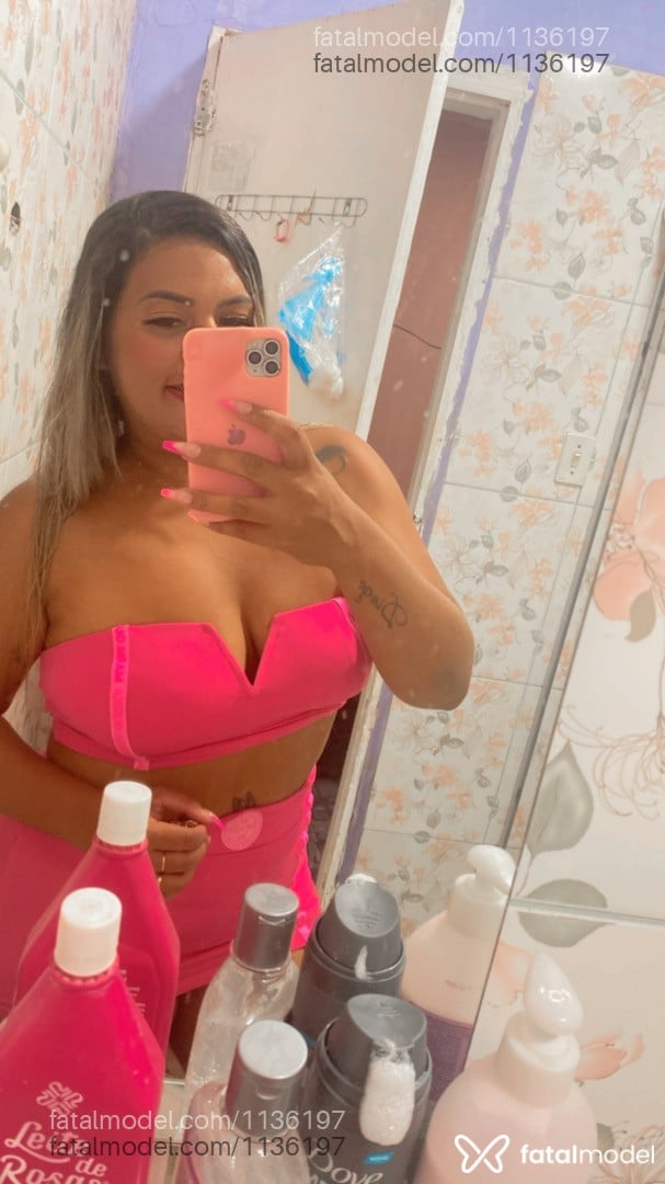 Acompanhante mulher loira (o) de olhos castanhos em Novo Repartimento - Karol