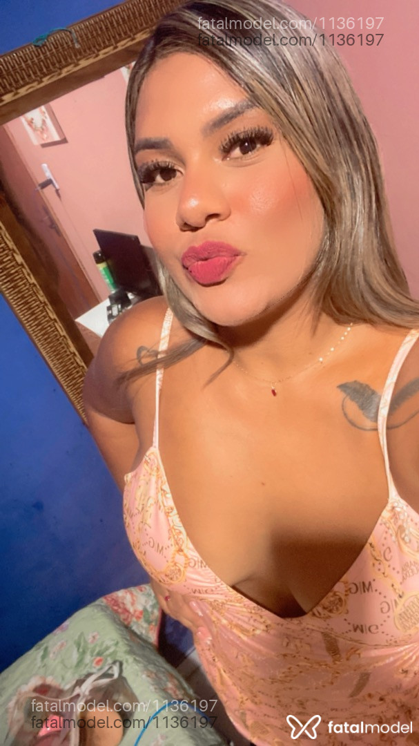 Acompanhante mulher loira (o) de olhos castanhos em Novo Repartimento - Karol