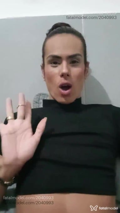 Acompanhante mulher trans com cabelo castanho de olhos castanhos em Virtual Acompanhante mulher trans com cabelo castanho de olhos castanhos em Virtual - Candy Exclusiva