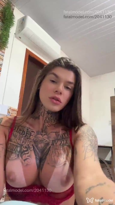 Acompanhante mulher trans loira (o) de olhos mel em Virtual - Angel
