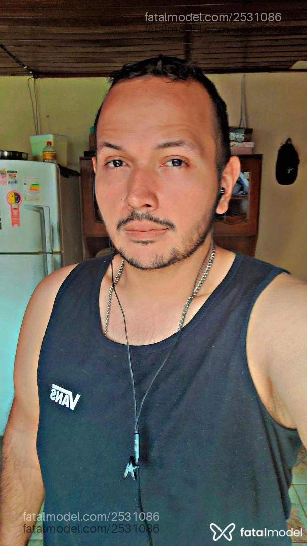 Acompanhante homem morena (o) de olhos castanhos em Belém - Mike Luca
