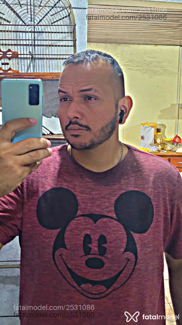 Acompanhante homem morena (o) de olhos castanhos em Belém - Mike Luca
