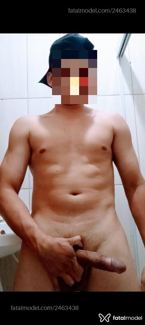 Acompanhante homem com cabelo castanho de olhos castanhos em Itajaí Acompanhante homem com cabelo castanho de olhos castanhos em Itajaí - Mn Pk