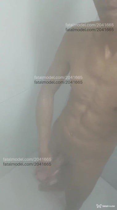 Acompanhante homem morena (o) de olhos pretos - Bruno Acompanhante homem morena (o) de olhos pretos - Bruno